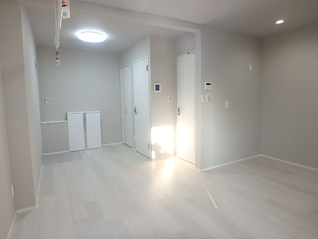 建物外観　2019年室内リノベーション物件