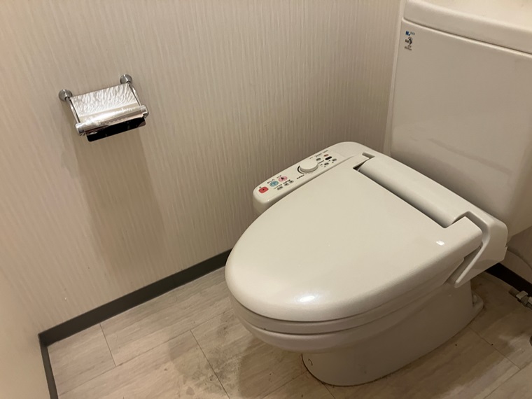 トイレ　清潔感のあるトイレです