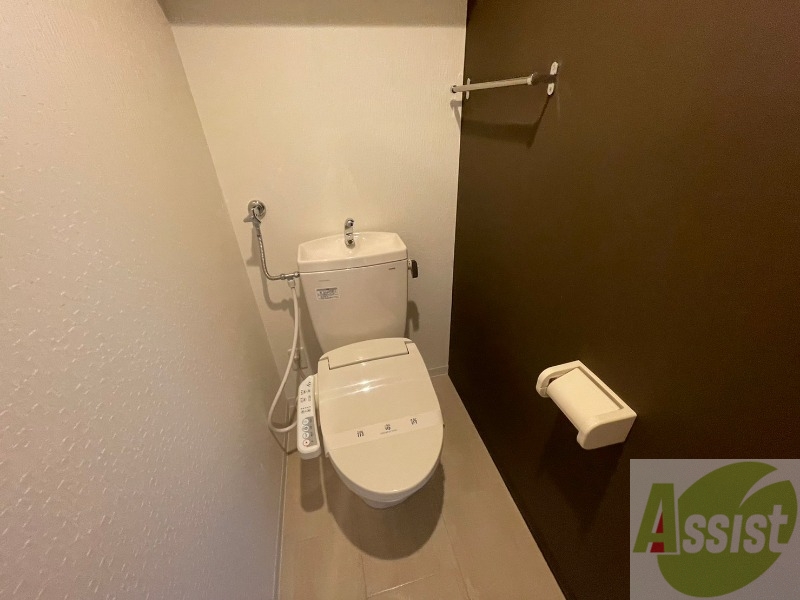 トイレ　トイレです。ウォシュレット付を探している方、おすすめです。