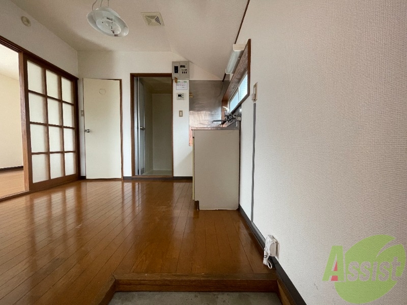 玄関　玄関から見たお部屋全体を撮ってみました。広いですね。