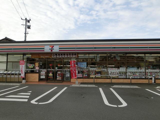 コンビニ　セブン‐イレブン／若松古前店（コンビニ）まで290m