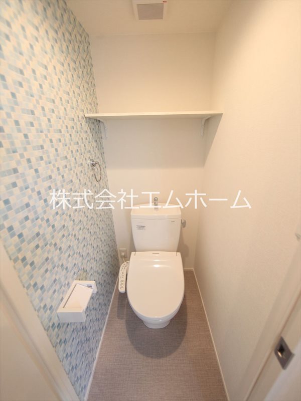トイレ　温水洗浄暖房便座付トイレ