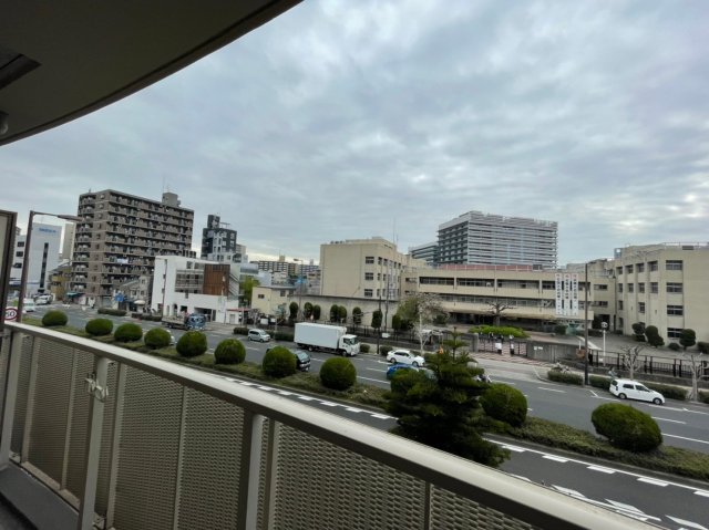 眺望　イメージとして同マンション他部屋を表示しています