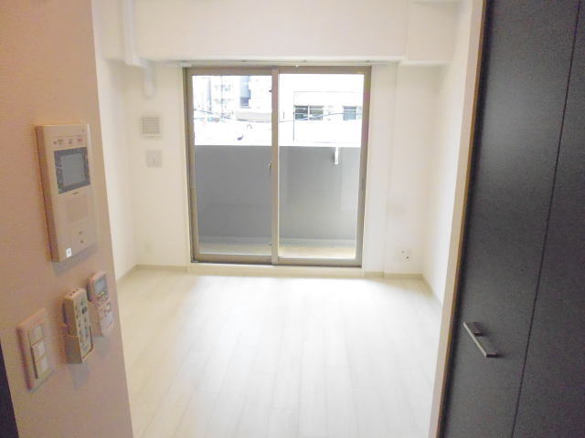 居室・リビング　※同社の類似物件の写真です