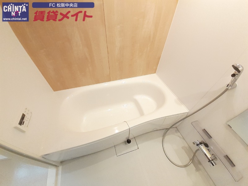 バス・シャワールーム　反転タイプ参考写真