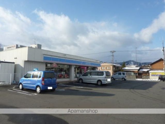 コンビニ　ローソン　大野月美町店（コンビニ）まで700m