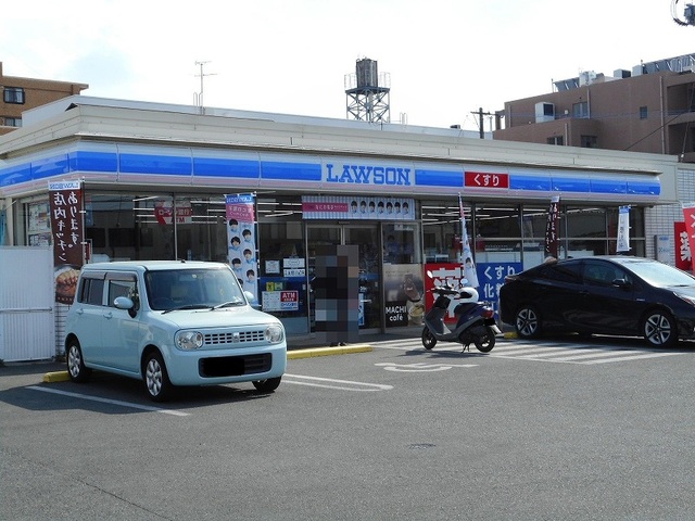 コンビニ　ローソン尾ノ上三丁目店（コンビニ）まで500m