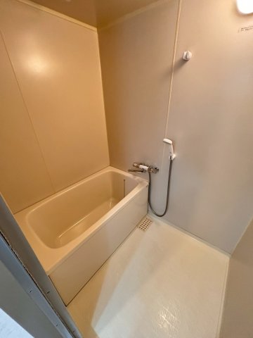 バス・シャワールーム　別号室の画像です。ご参考下さい
