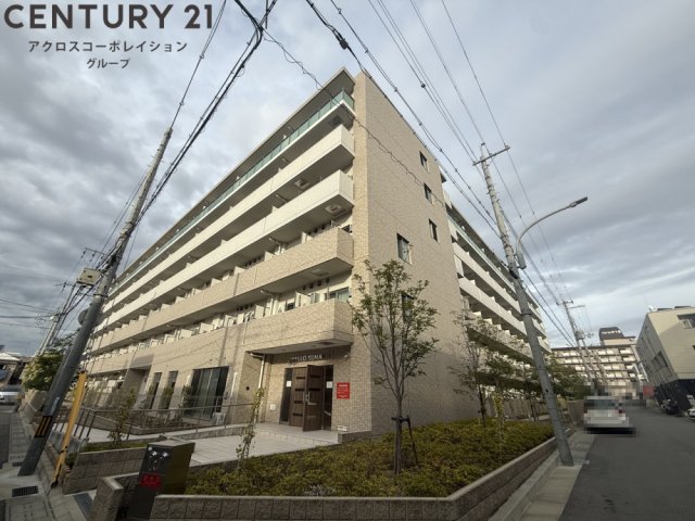 建物外観　オートロックで外部の人間が簡単に出入りできないため安心です。
