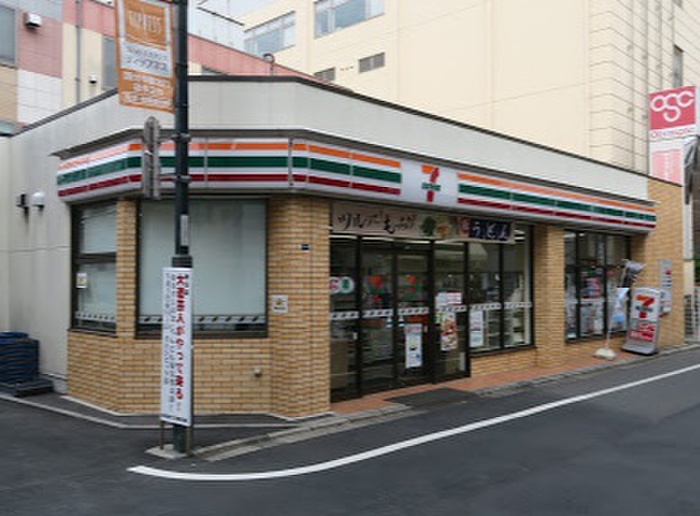コンビニ　セブンイレブン 国分寺本町４丁目店（コンビニ）まで200m