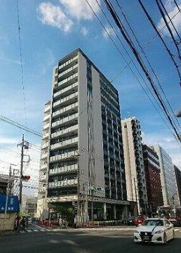 建物外観　ネット無料。ネット無料なら月々実質4000円程度のコストがか