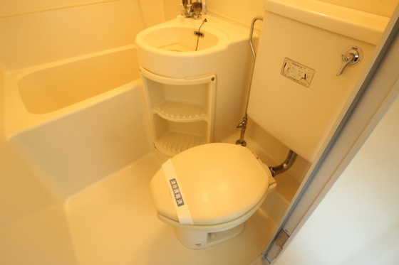 トイレ　※別部屋の写真です