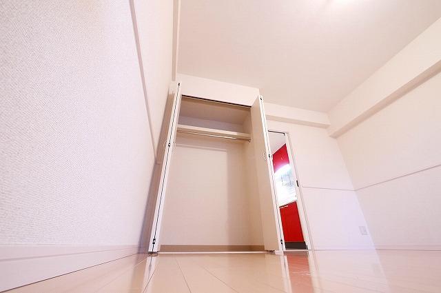 収納　たっぷり入るクローゼット完備です