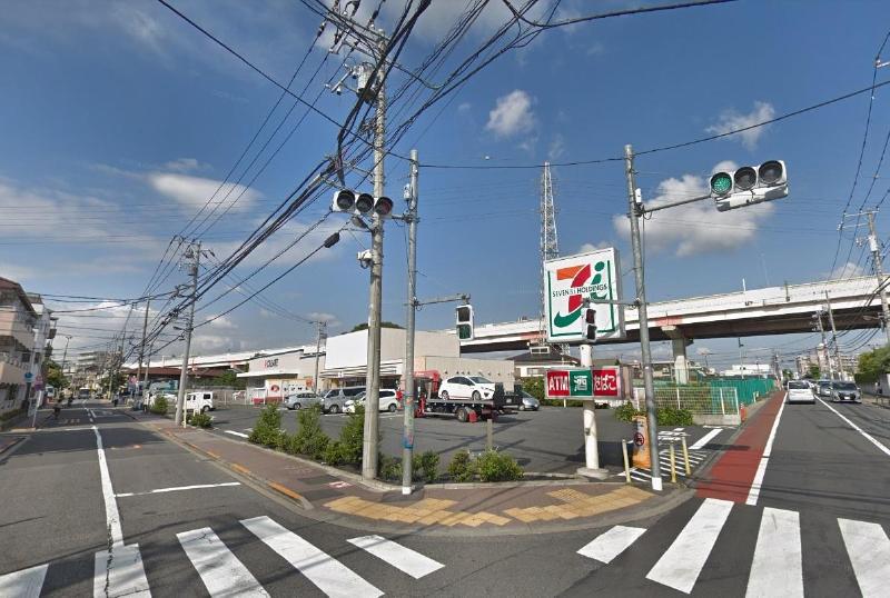 コンビニ　セブンイレブン 足立綾瀬４丁目店（コンビニ）まで190m