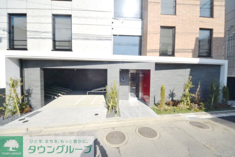 エントランス　★お部屋探しはタウンハウジング千歳烏山店へ★