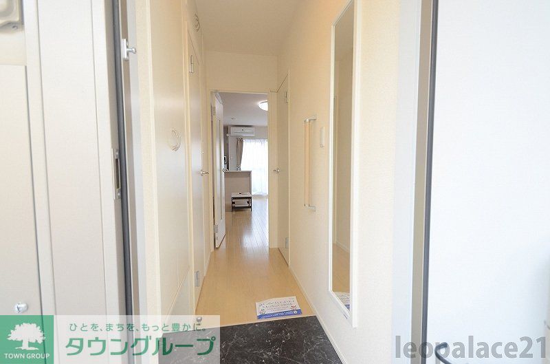 玄関　同タイプの部屋の写真です