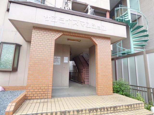 エントランス　外観