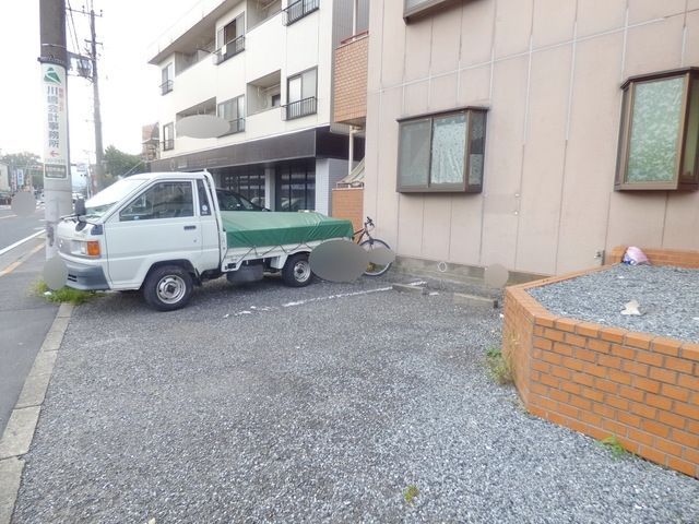 駐車場　外観