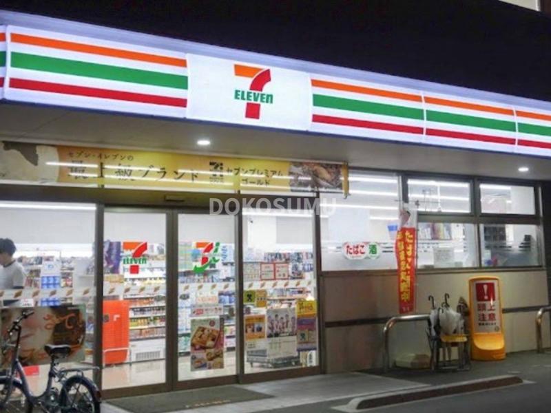 コンビニ　セブンイレブン大阪中津南店（コンビニ）まで388m