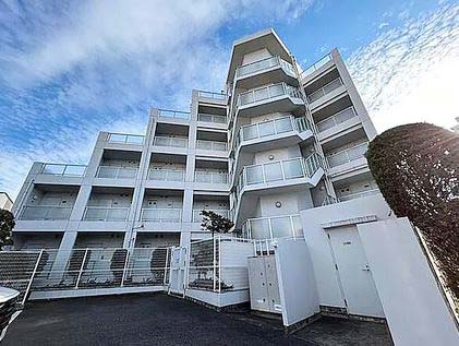 建物外観　★外壁タイル張り★