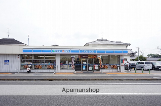 コンビニ　ローソン（コンビニ）まで699m