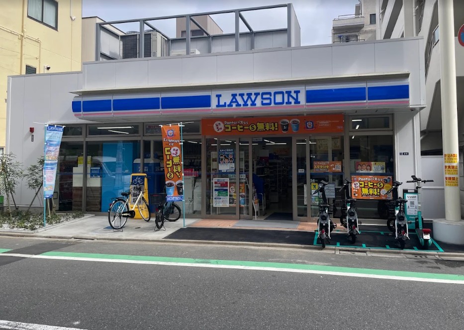 コンビニ　ローソン台東三ノ輪一丁目店（コンビニ）まで370m