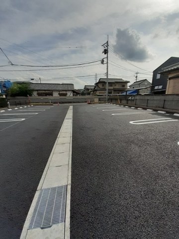 駐車場　駐車スペースもあります