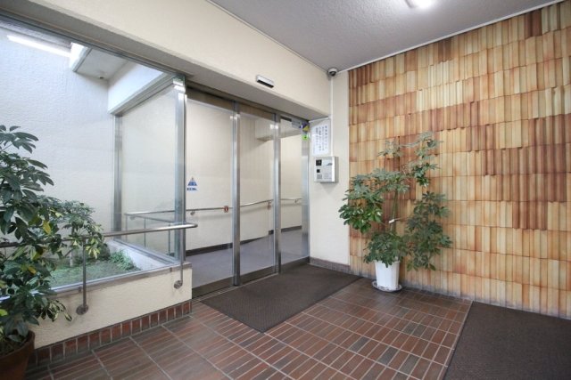 ロビー　建物の内部です