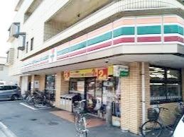 コンビニ　セブンイレブン戸田新曽南店（コンビニ）まで360m