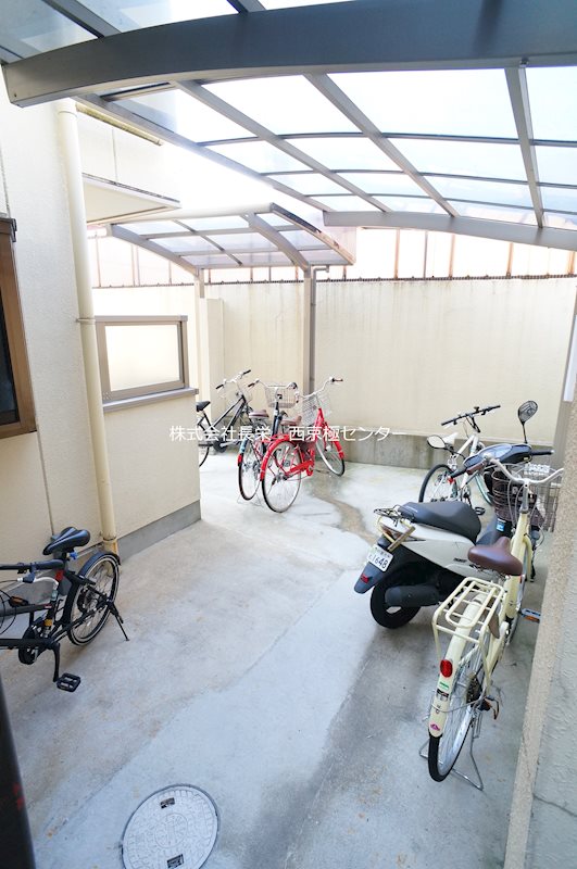 駐車場　屋根付き駐輪場★