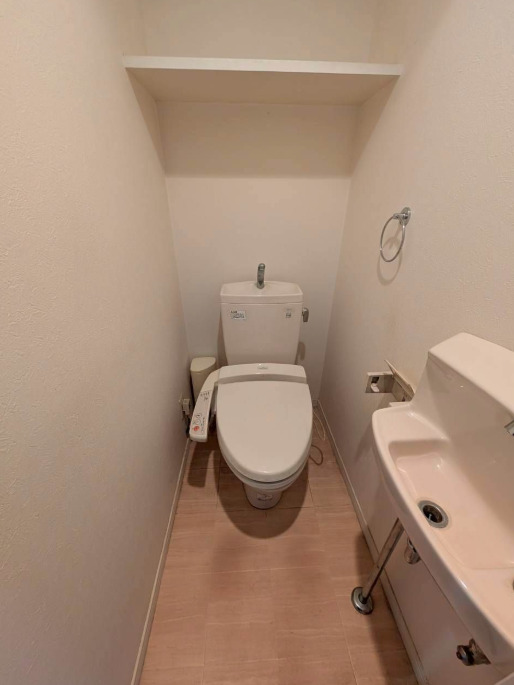 トイレ　シンプルで使いやすいトイレです