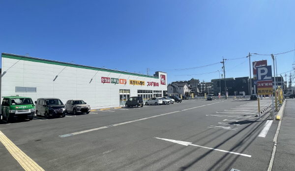 ドラックストア　スギ薬局池浦店（ドラッグストア）まで161m