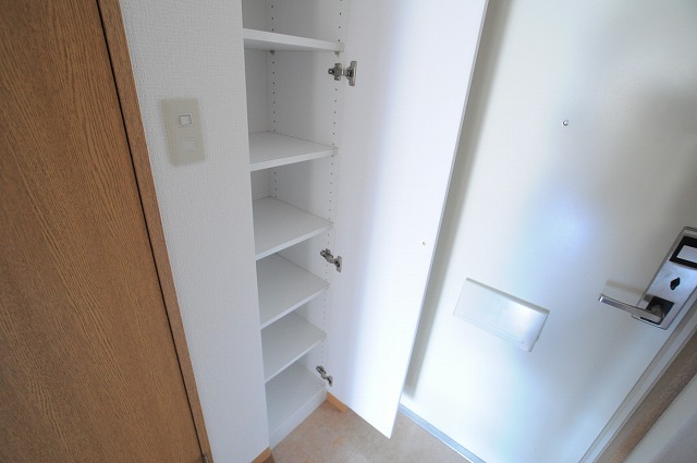 玄関　※他部屋参照画像※