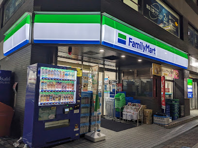 コンビニ　ファミリーマート 鶯谷駅北店（コンビニ）まで313m