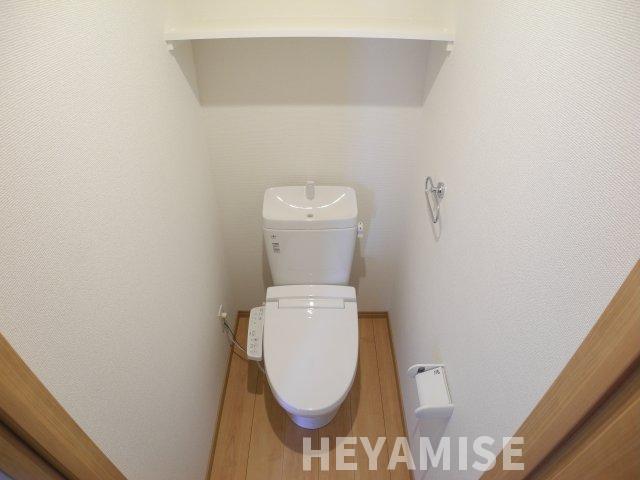 トイレ　※同間取りの別の階のお部屋の写真です※