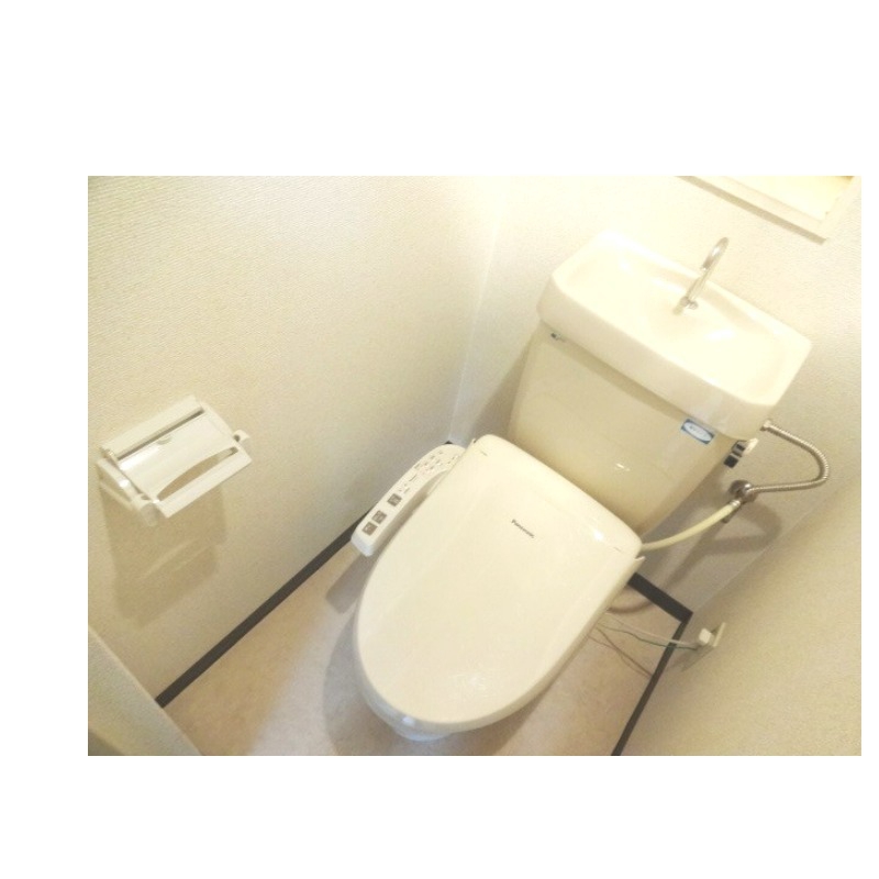 トイレ　トイレも綺麗でゆっくり入れそうですね♪