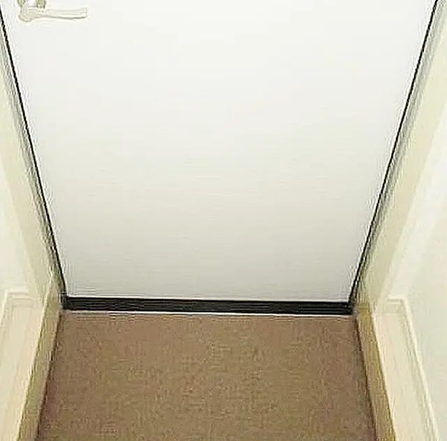 玄関　※同物件参考写真
