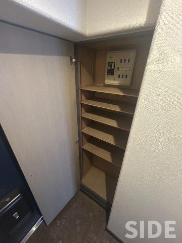 玄関　※別号室参考画像