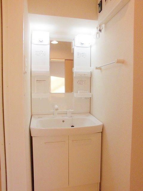 洗面設備　お部屋探しは【タウンハウジング千葉店】にお任せ下さい♪