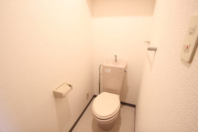 トイレ　他号室画像