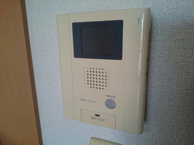 セキュリティ　モニター付きインターホン