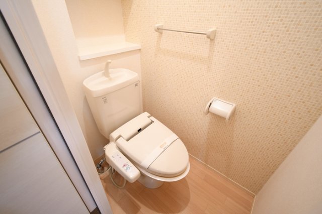 トイレ　トイレもきれいです