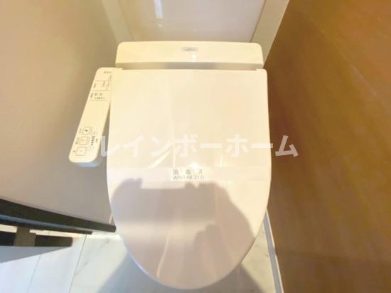トイレ　清潔感のあるトイレです