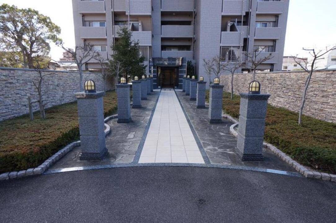 エントランス　エントランス