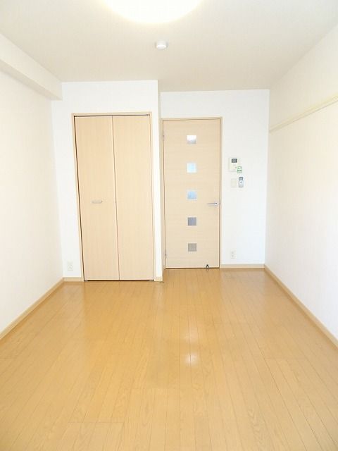 居室・リビング　★広々居室スペース★