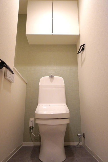 トイレ　写真は同タイプ住戸です。