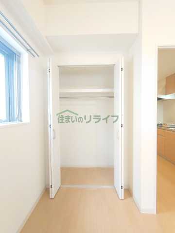 収納　フォンターナ入谷