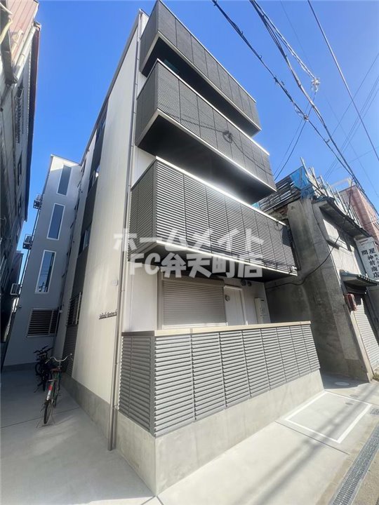 建物外観　外観は落ち着いています