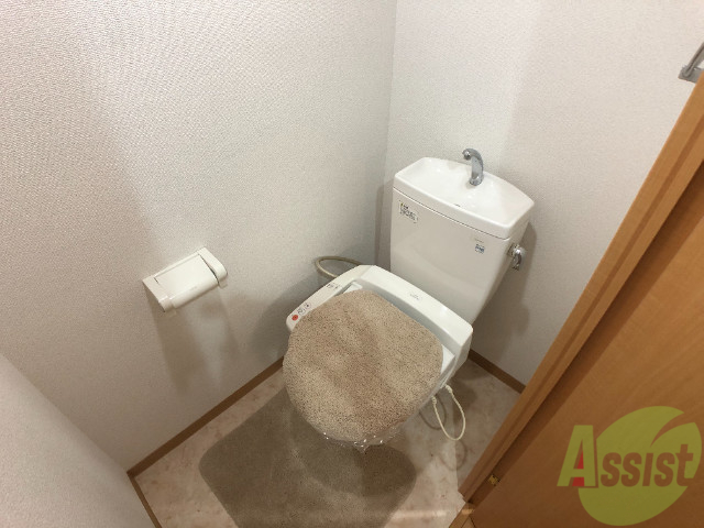 トイレ　ウォシュレット付きのトイレです。安心して使用できます。