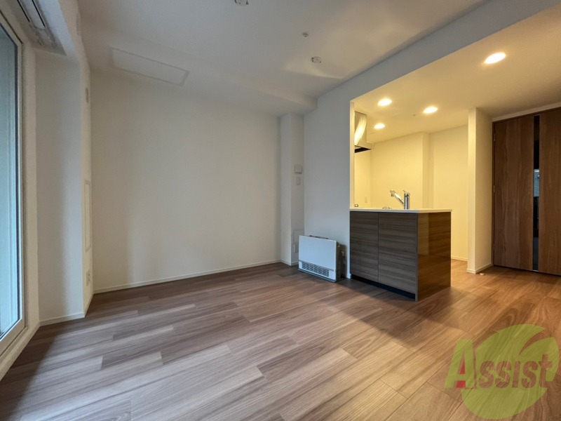 居室・リビング　広くてキレイなお部屋が広がっていて、充実した生活が送れそう。